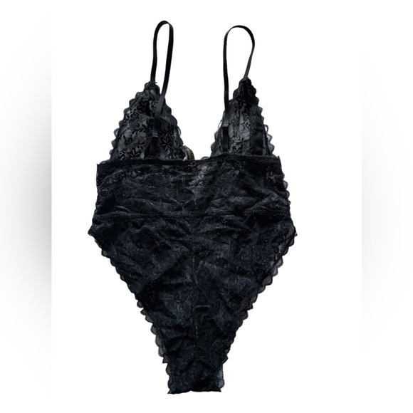 Teddy / Bodysuit - Picture 2 of 4